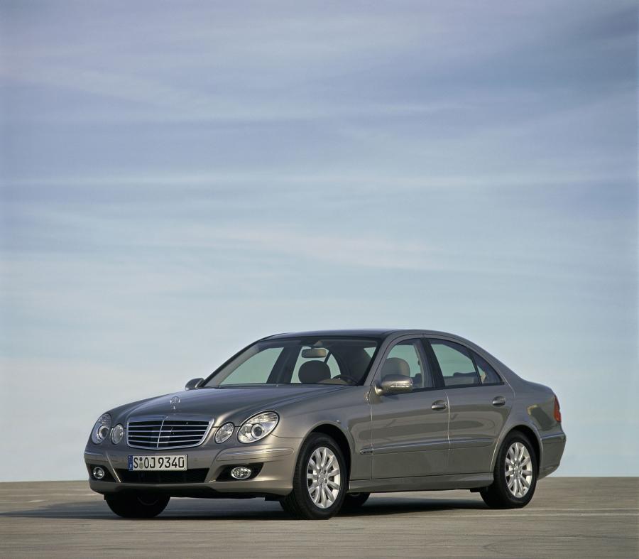  Mercedes-Benz E-Class 2007 года  (фото 66 из 80)